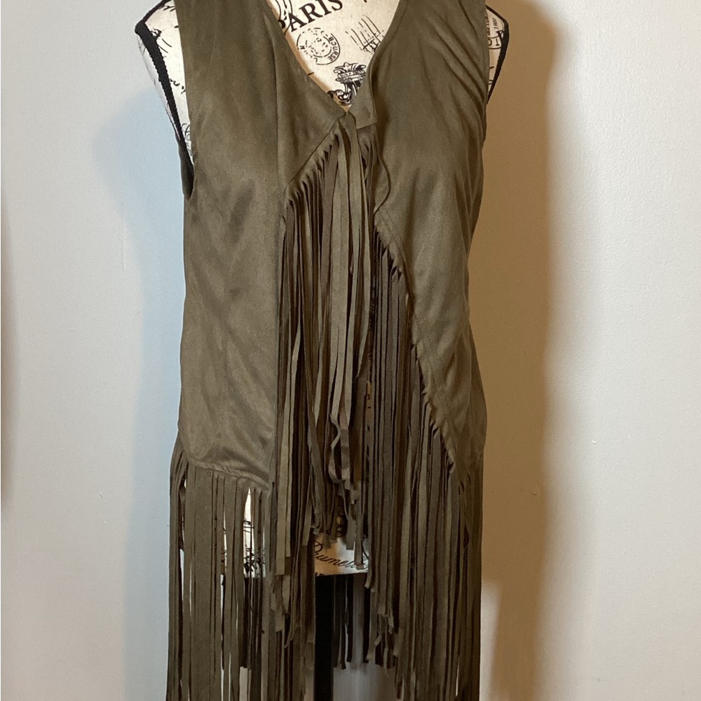 🩵NWOT🩵 BOHO FRINGE FAUX SUEDE HIPPIE VEST OLIVE GREEN SIZE LARGE